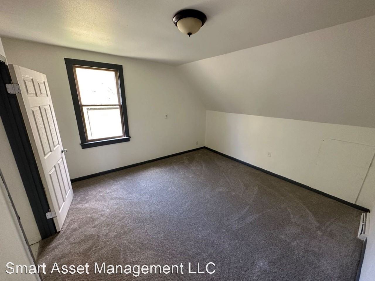 3705 N Port Washington Rd - Photo 2 of 14