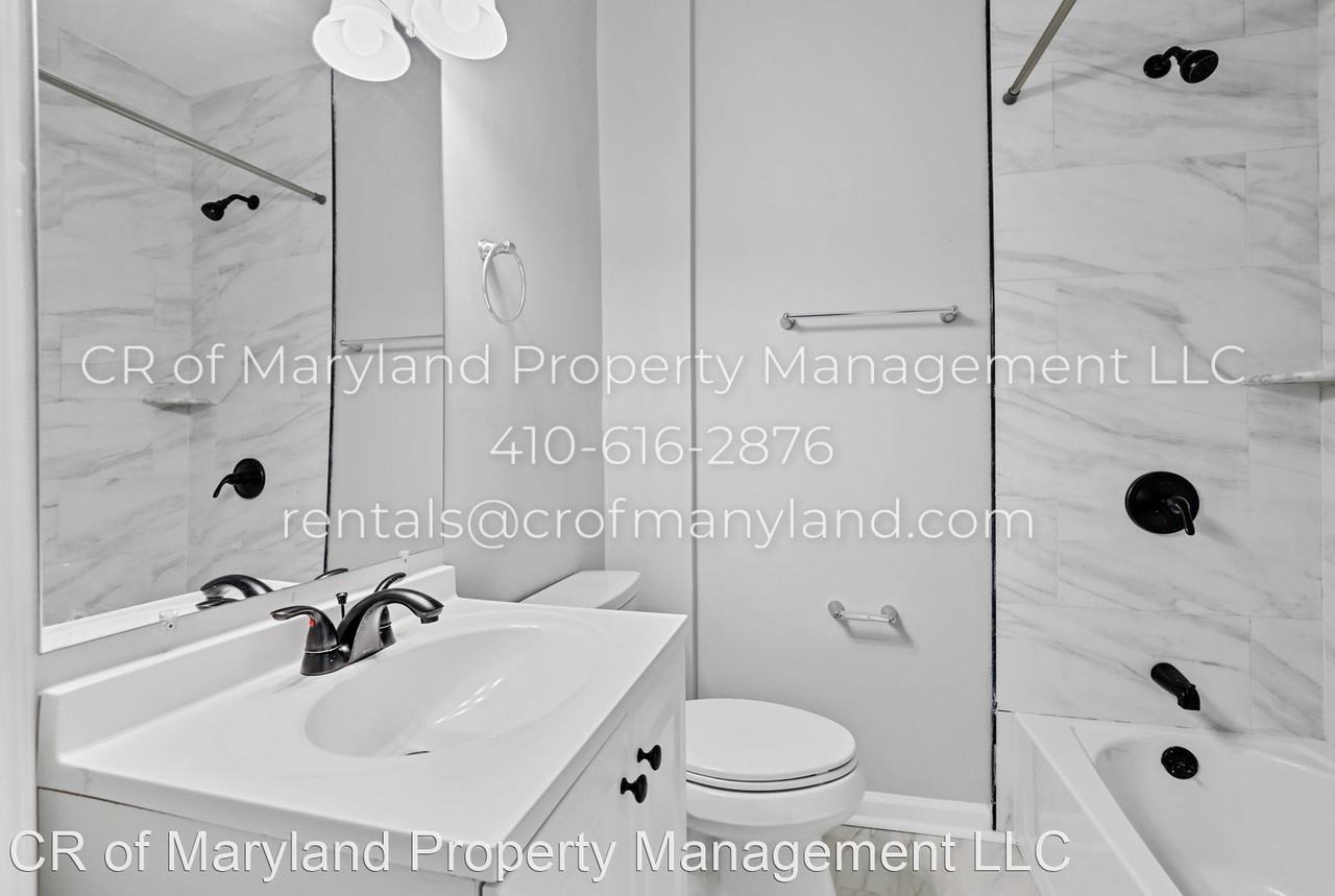 1067 Ellicott Dr - Photo 2 of 16
