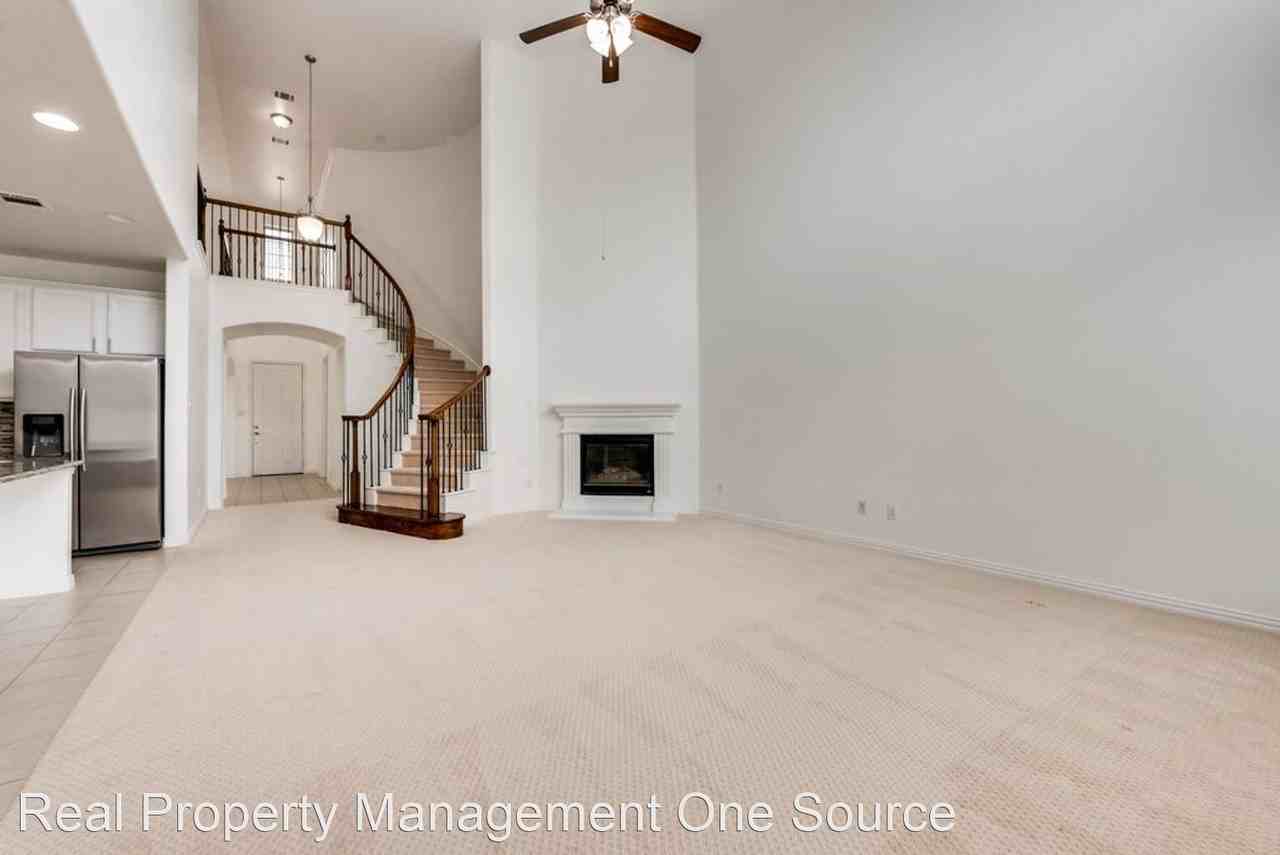 1605 Lisburn Dr - Photo 2 of 40