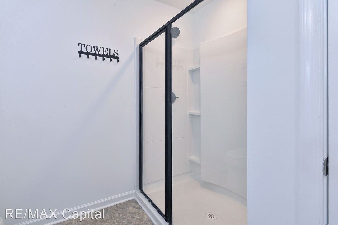 5881 Pilmour Dr - Photo 2 of 34