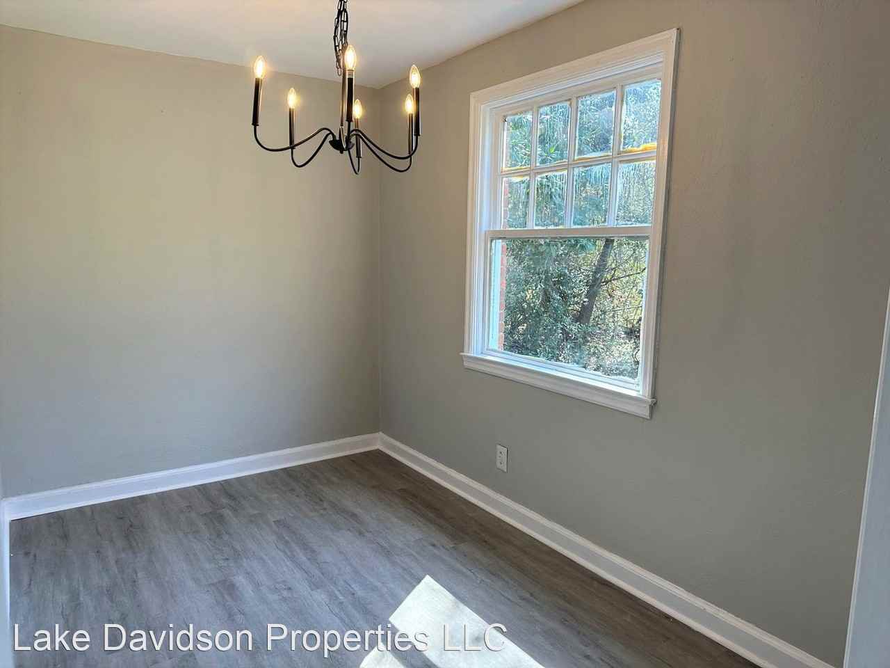 453 Meadowbrook Rd - Photo 3 of 7