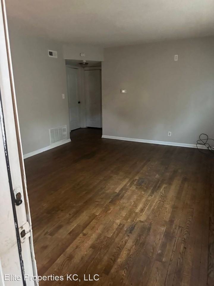 1612 & 1616 Washington Ave Apartments in Kensington, Kansas City, KS