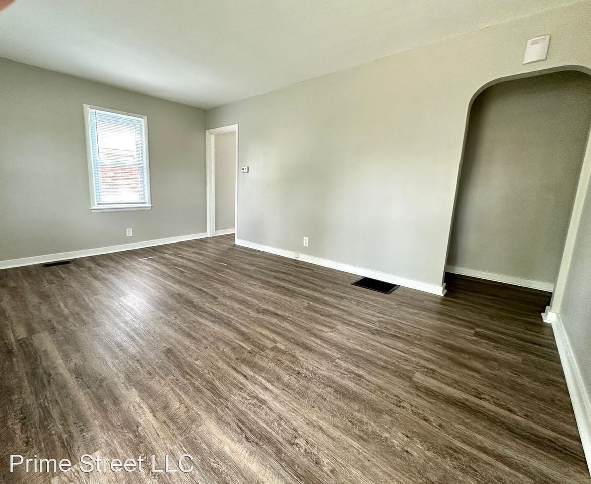 4233 Elliot Ave - Photo 2 of 16