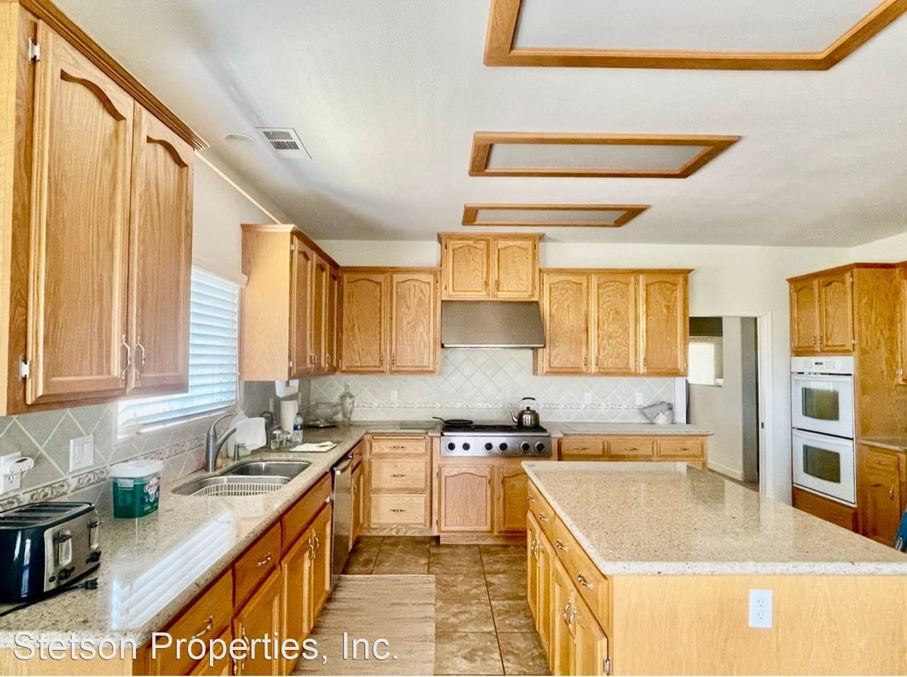 26250 Avenue 70 - Photo 2 of 12