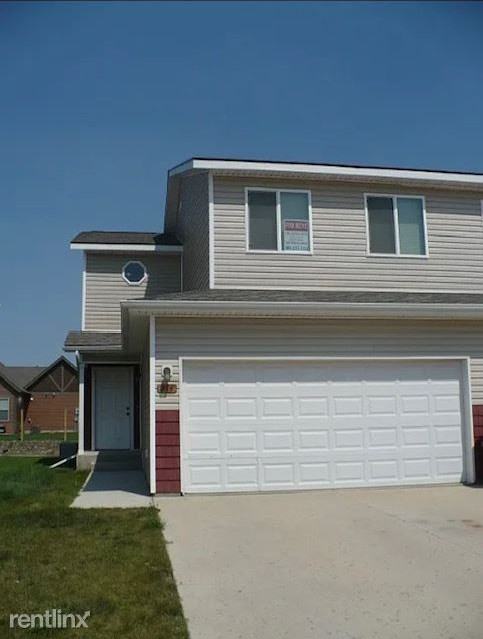 214 7th St Sw - Photo 2 of 15