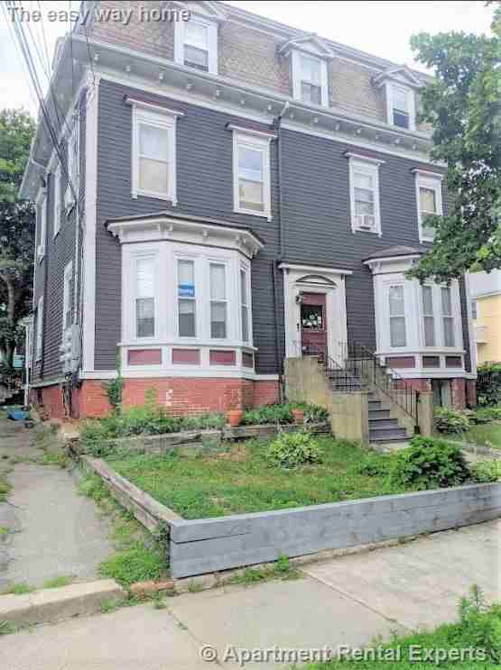 19 Cameron Ave #2