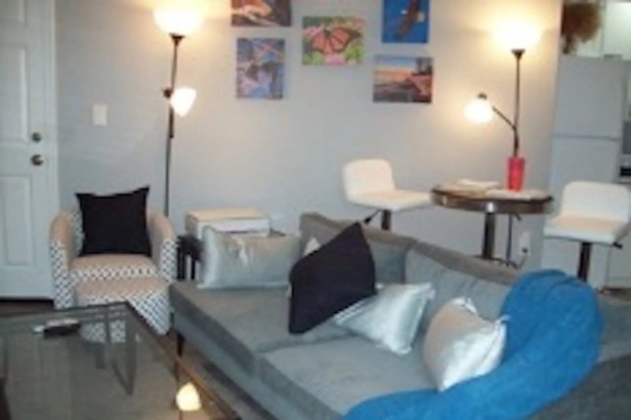 2213 Sherwood Hall Ln - Photo 3 of 10