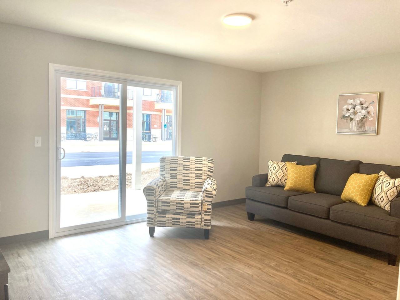 439 7th St #103 - Photo 3 of 13