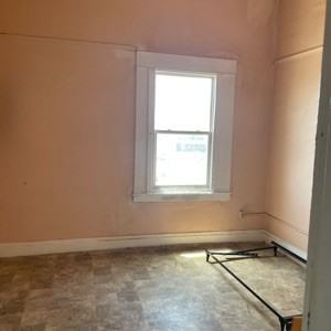 7 W Oak St #22 - Photo 2 of 3