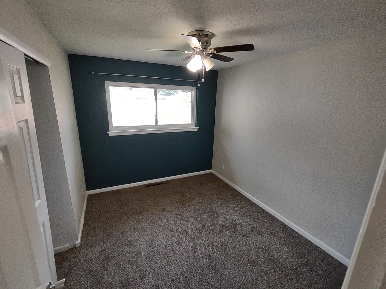 344 Lavender Ln - Photo 5 of 24