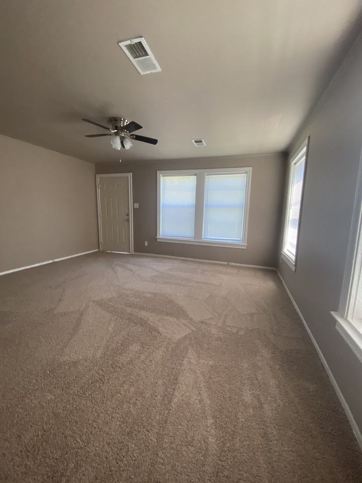 6416 32nd St - Photo 2 of 17