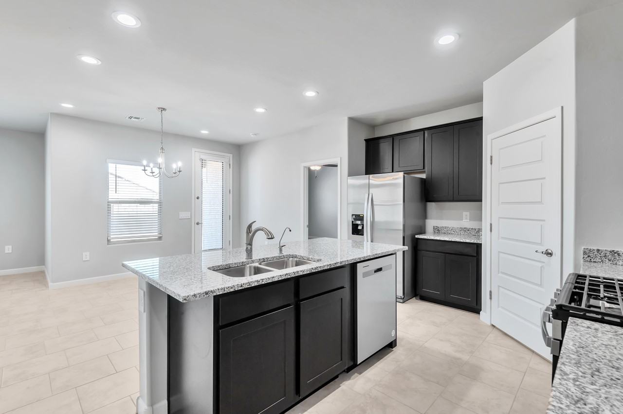 8816 W Weeping Dalea Dr - Photo 3 of 25