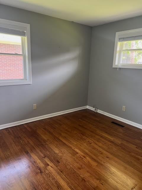 1148 Eastfield Rd - Photo 3 of 4