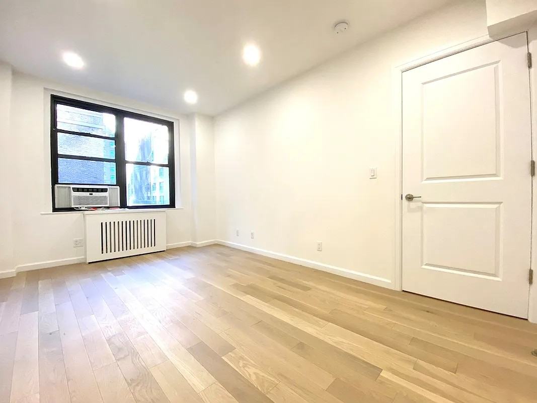 E 48th St 9JJ, New York, NY 10017 2 Bedroom Apartment for 6,750/month