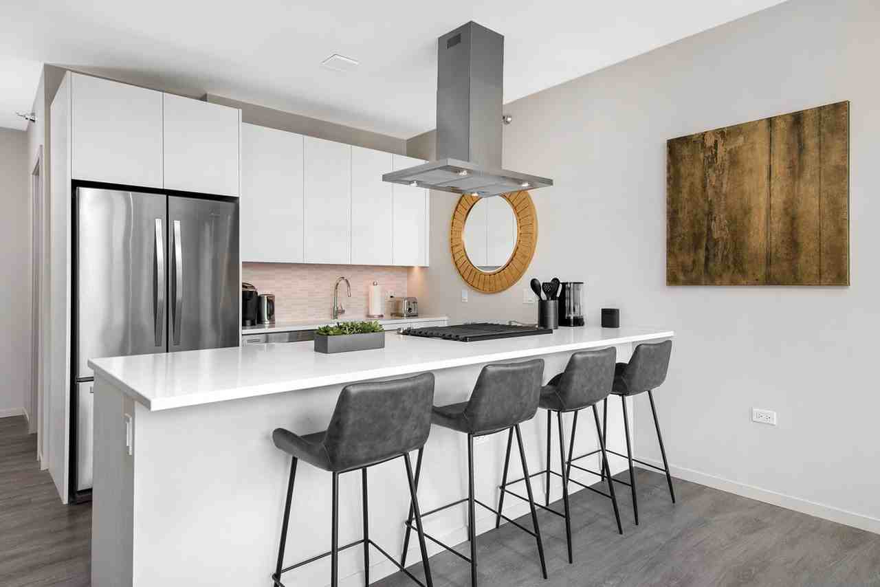 E Huron St #1306 - Photo 2 of 28