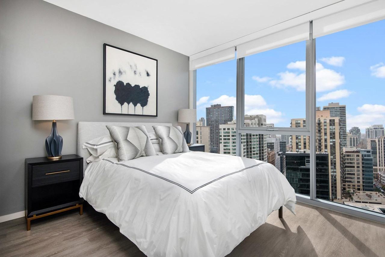 E Huron St #1306 - Photo 3 of 28