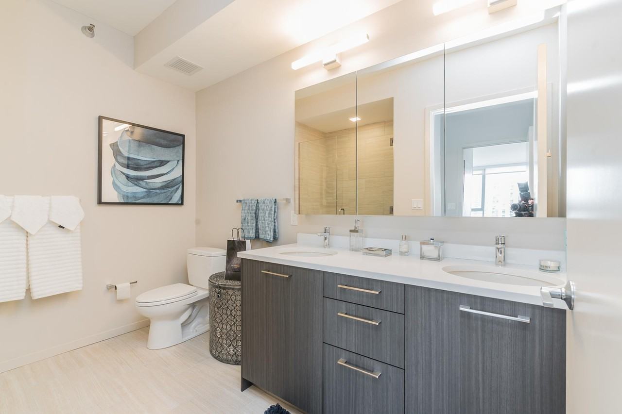 E Huron St #1306 - Photo 6 of 28
