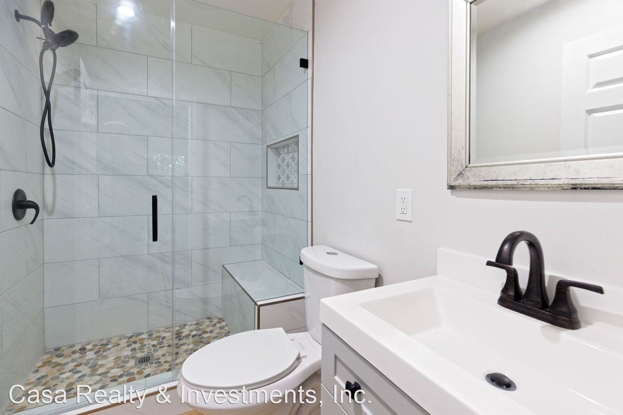 636 E Avenida De Los Arboles - Photo 3 of 22