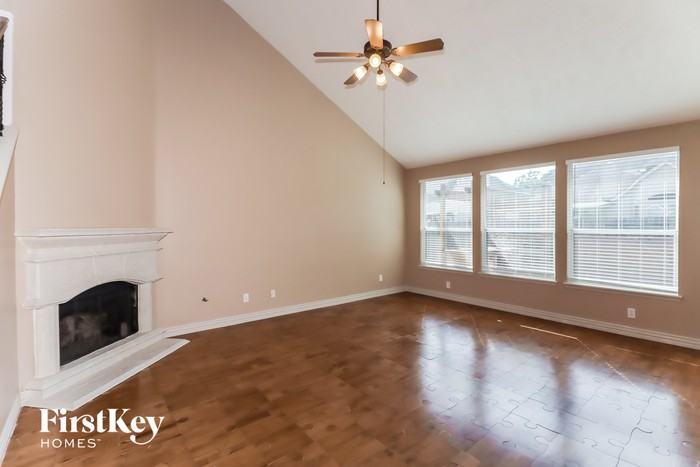 18519 Skippers Helm - Photo 3 of 15