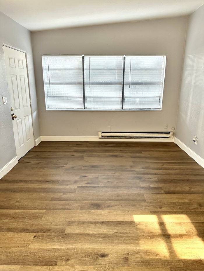 2921 Emerson Ave S #2921 - Photo 3 of 7