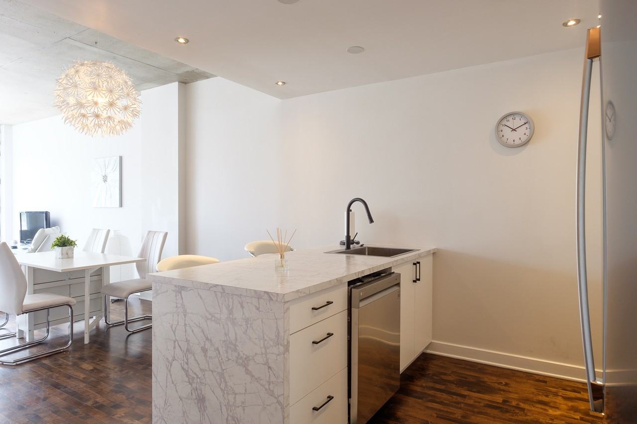 777 Rue Gosford #505 - Photo 6 of 16