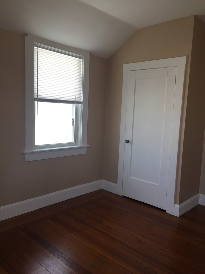 767 Broad Street #3 - Photo 3 of 8