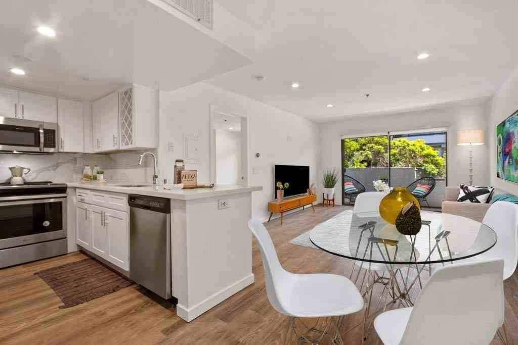 Masselin Park West - Photo 2 of 47