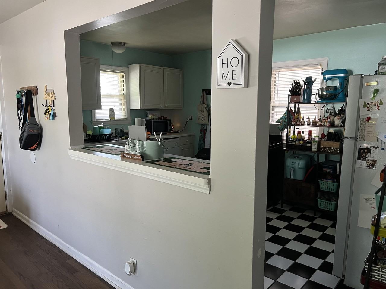 1130 E Russell Ave #1 - Photo 4 of 17