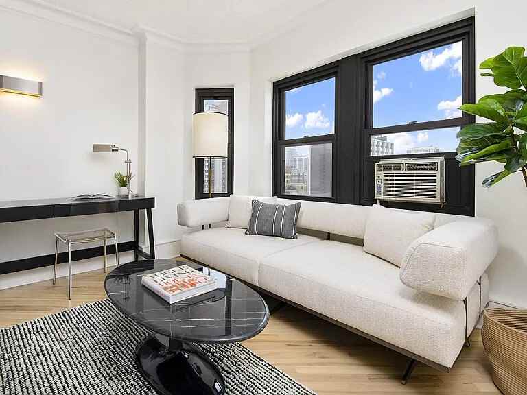 N Lake Shore Dr #11G - Photo 3 of 27