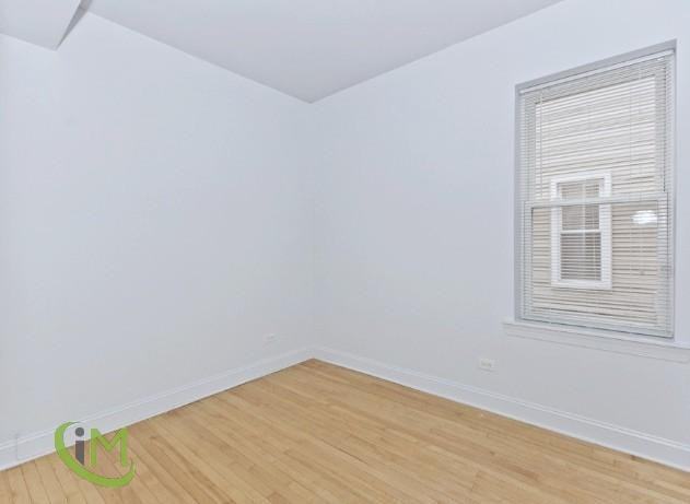 W Wellington Ave #02F - Photo 5 of 6