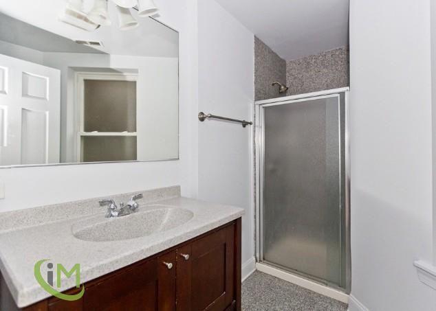 W Wellington Ave #02F - Photo 6 of 6