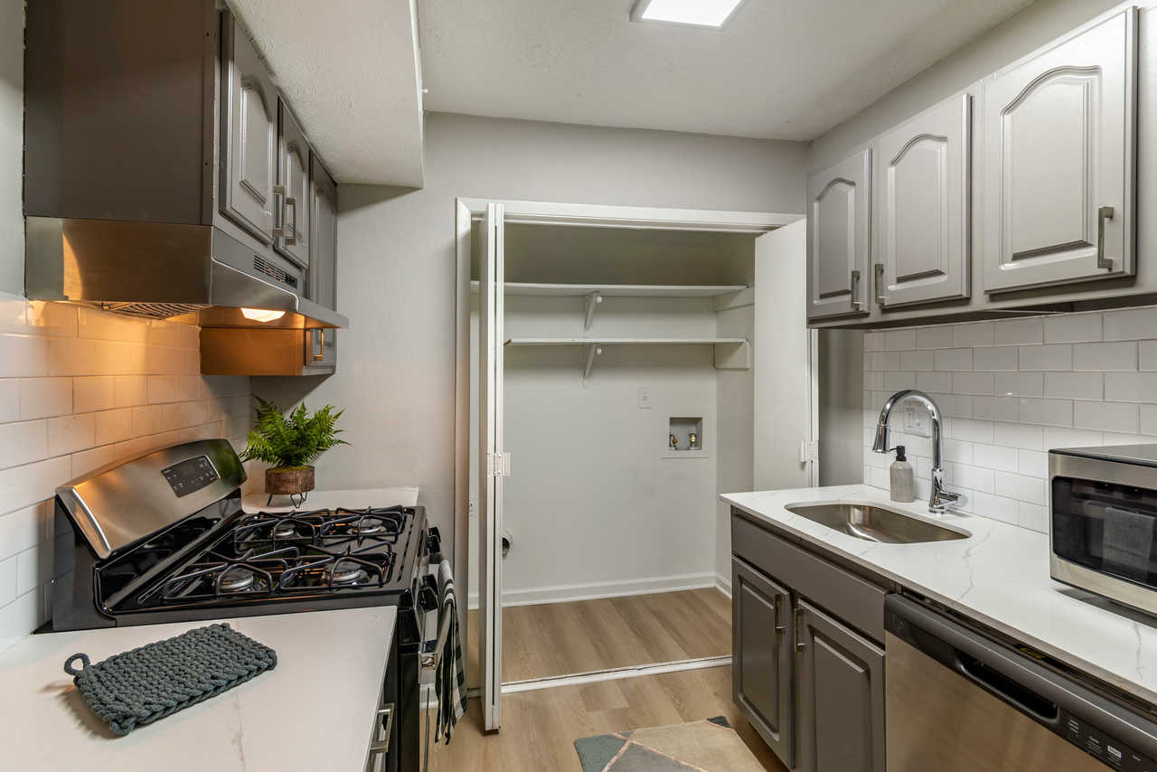 The Bowie - Photo 6 of 26