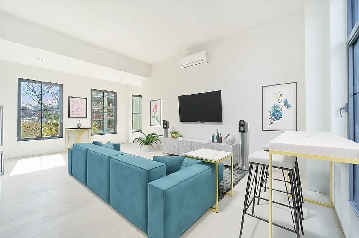 658 Driggs Ave #2E - Photo 5 of 9