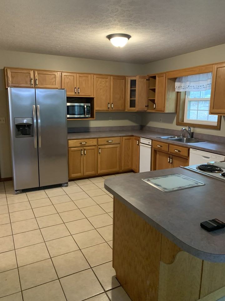 1519 Lakeshore Pkwy #NA - Photo 2 of 11
