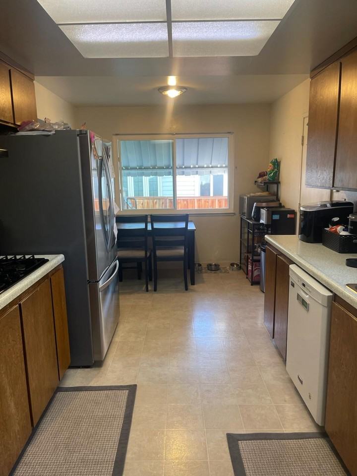 1956 Shenandoah Avenue - Photo 3 of 6