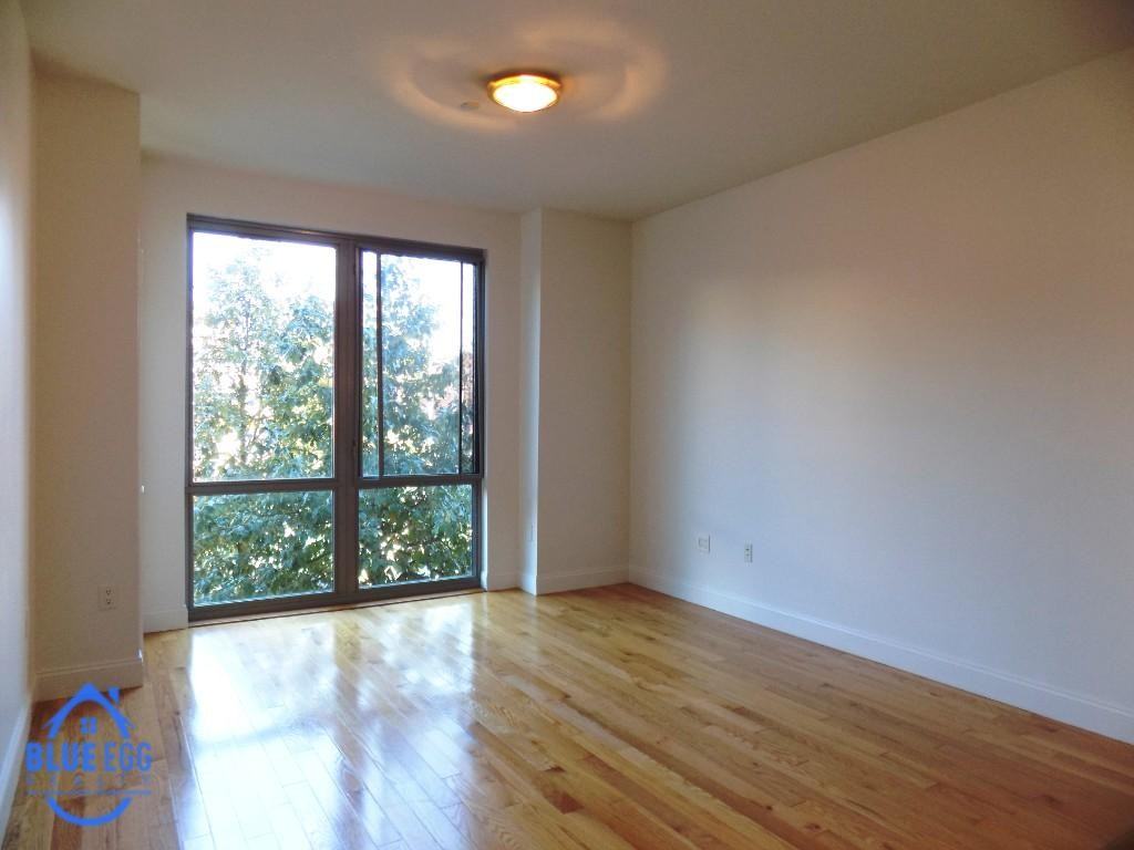 110 4th Ave #2C - Photo 4 of 11