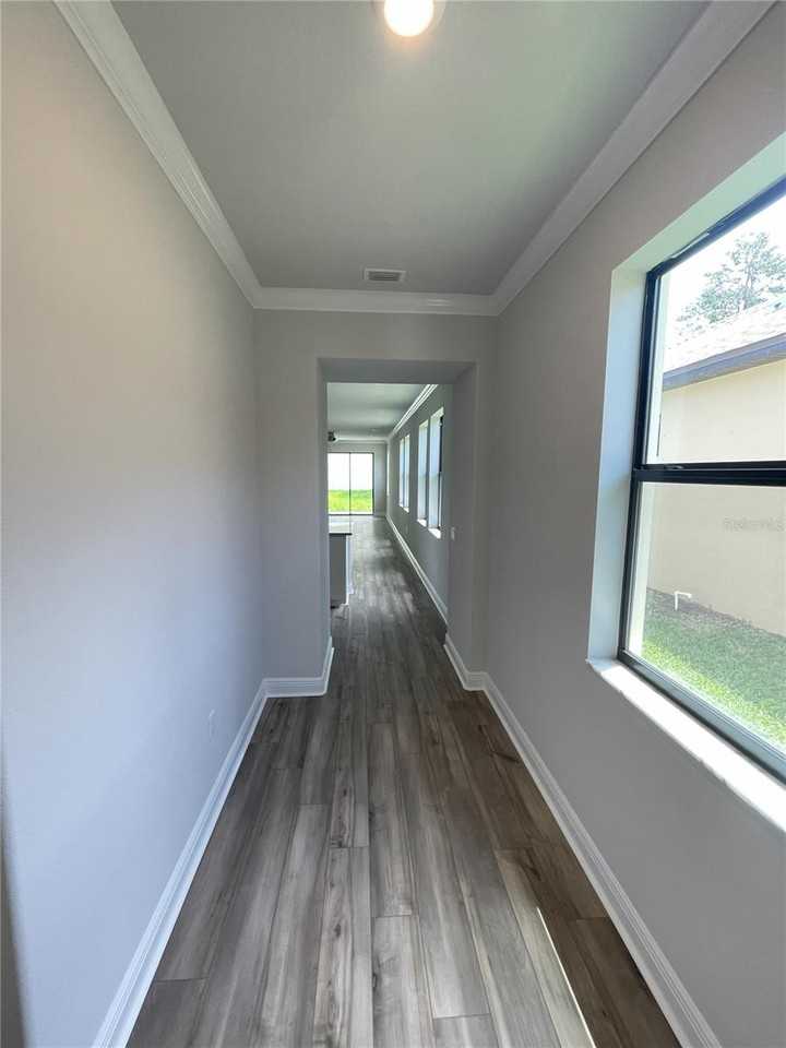 1437 N River Cir #1 - Photo 2 of 14