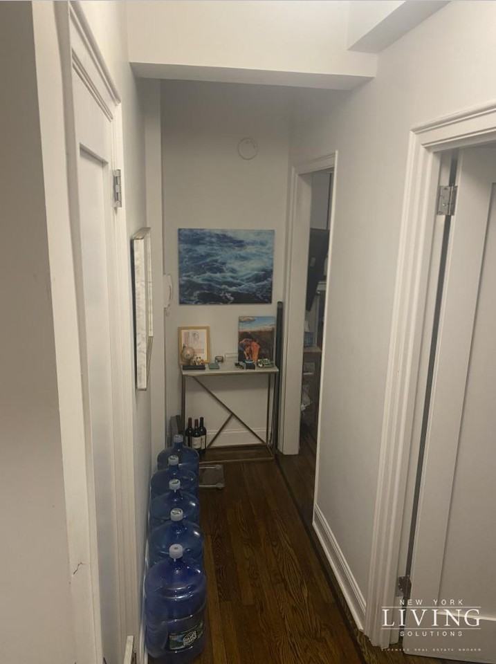 208 W 23rd St #909 - Photo 6 of 6