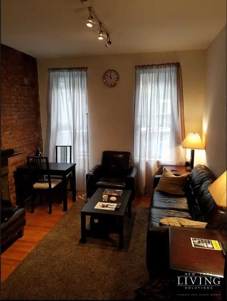 7 Saint Marks Pl #4 - Photo 2 of 5