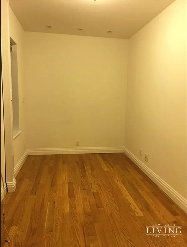 334 E 73rd St #2D - Photo 3 of 4