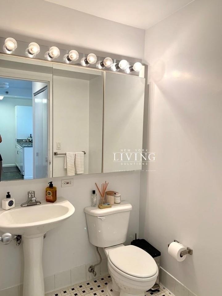 Worth Street #25IS - Photo 6 of 7