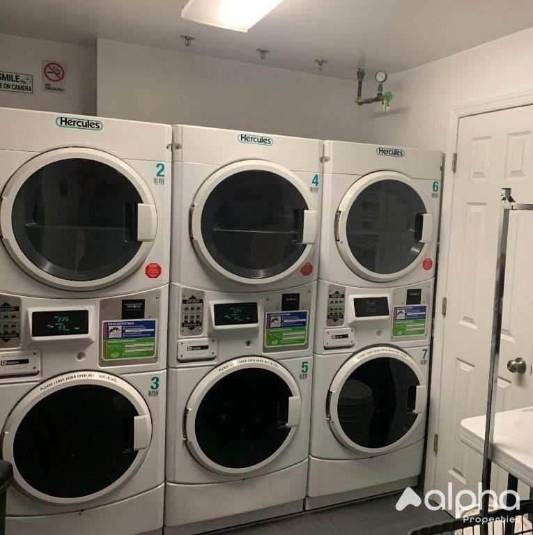 332 E 95th St #20 - Photo 7 of 8