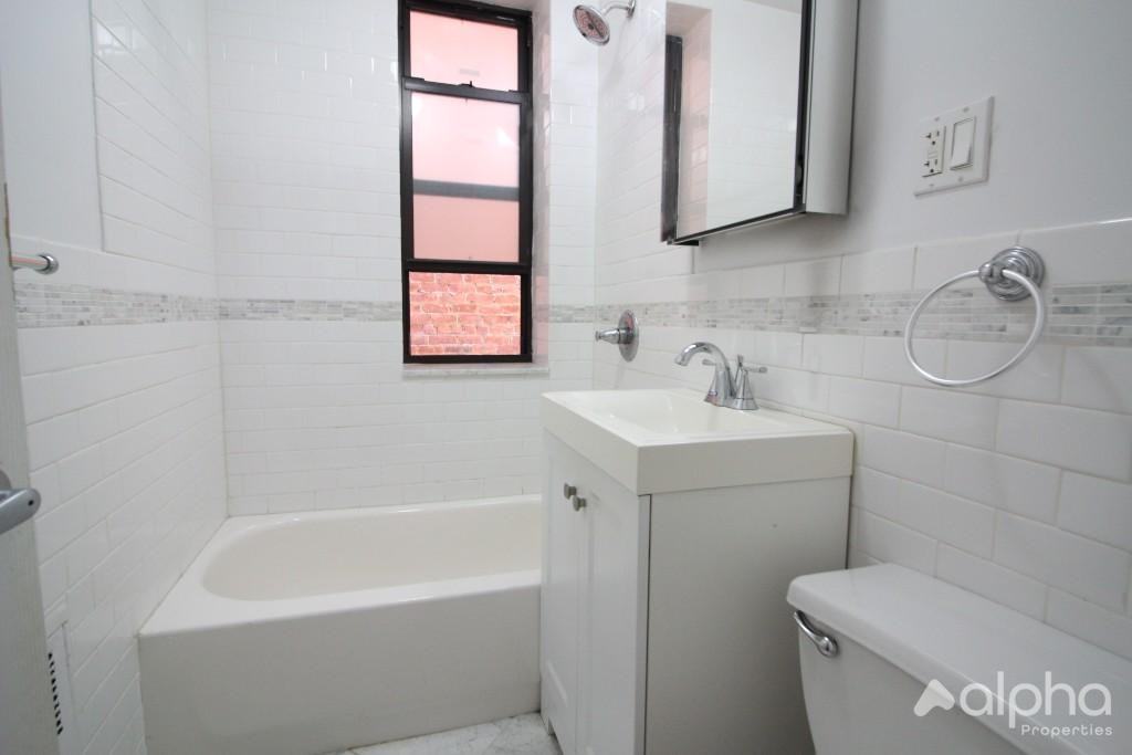444 E 81st St #15 - Photo 4 of 4