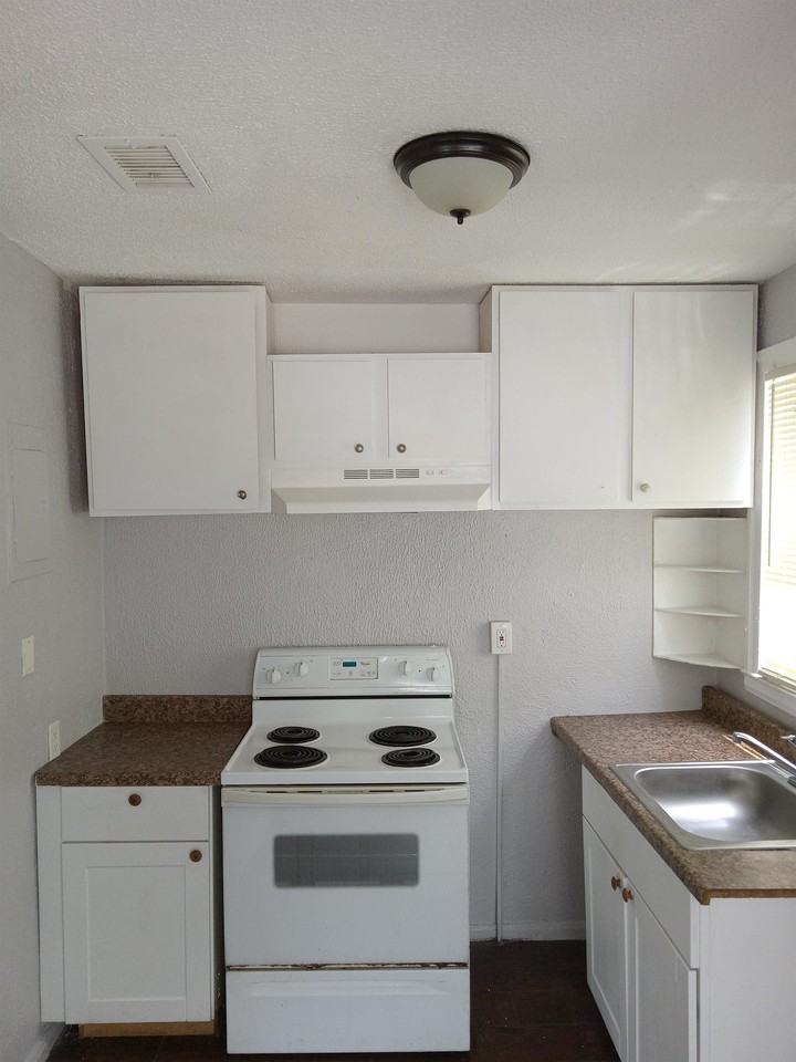 Woodbine Street #1 - Photo 5 of 10