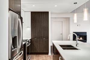 featured image of 930 6 Ave Sw #1703