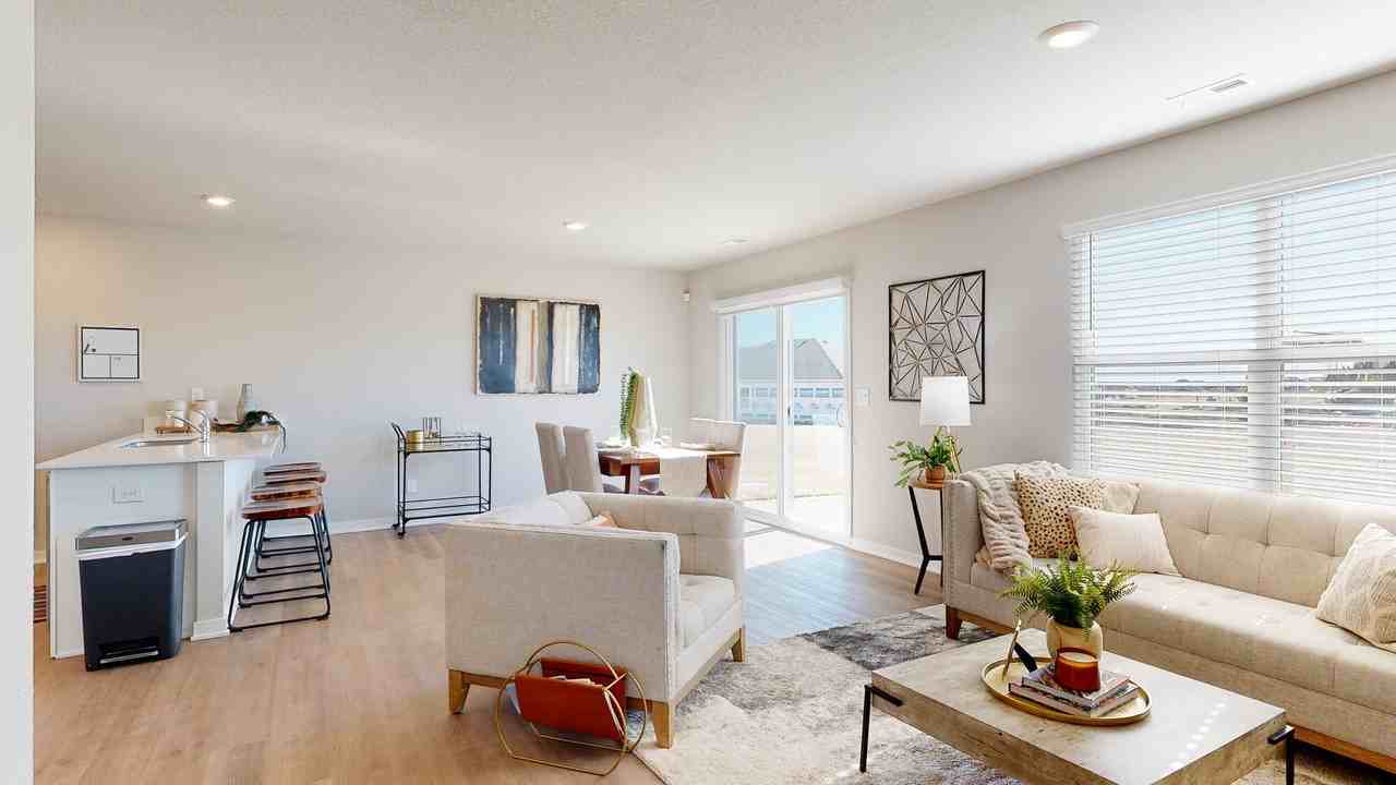 4702 N 191st St - Photo 2 of 24