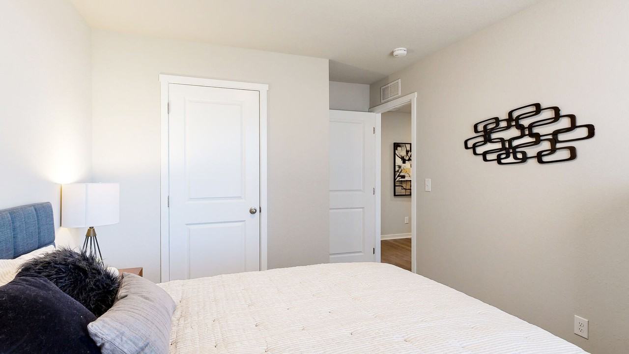 4618 N 191st St - Photo 2 of 24