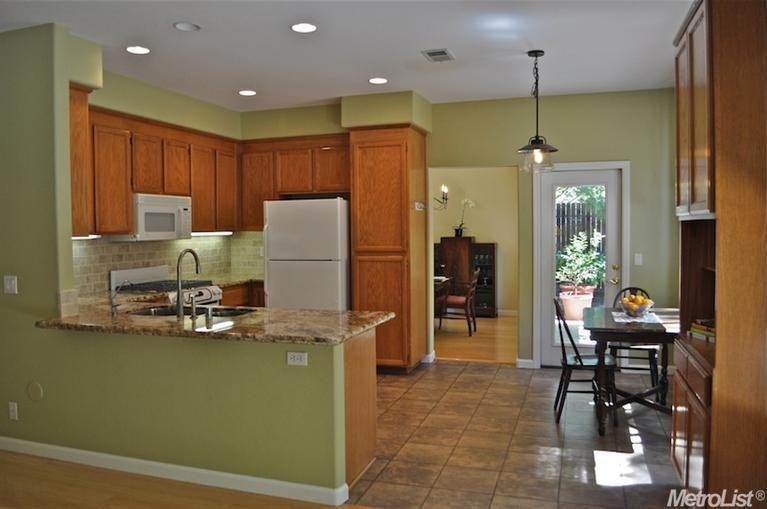 2622 Grambling Ct - Photo 6 of 19