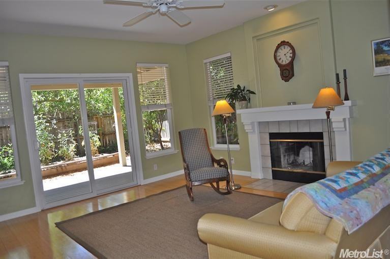 2622 Grambling Ct - Photo 4 of 19