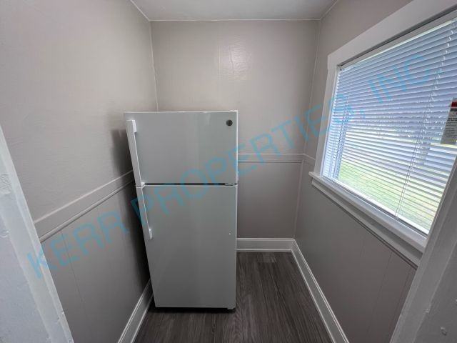 1420 Ne 53rd Ave - Photo 5 of 18